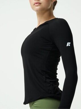 Forme Core V Long Sleeve Size XL NWT